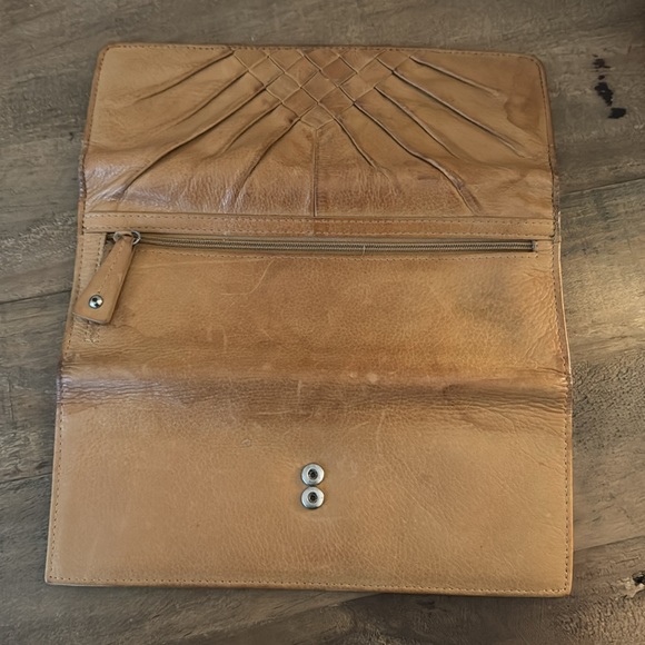 Kate Landry - Beige Leather Wallet - Picture 2 of 3